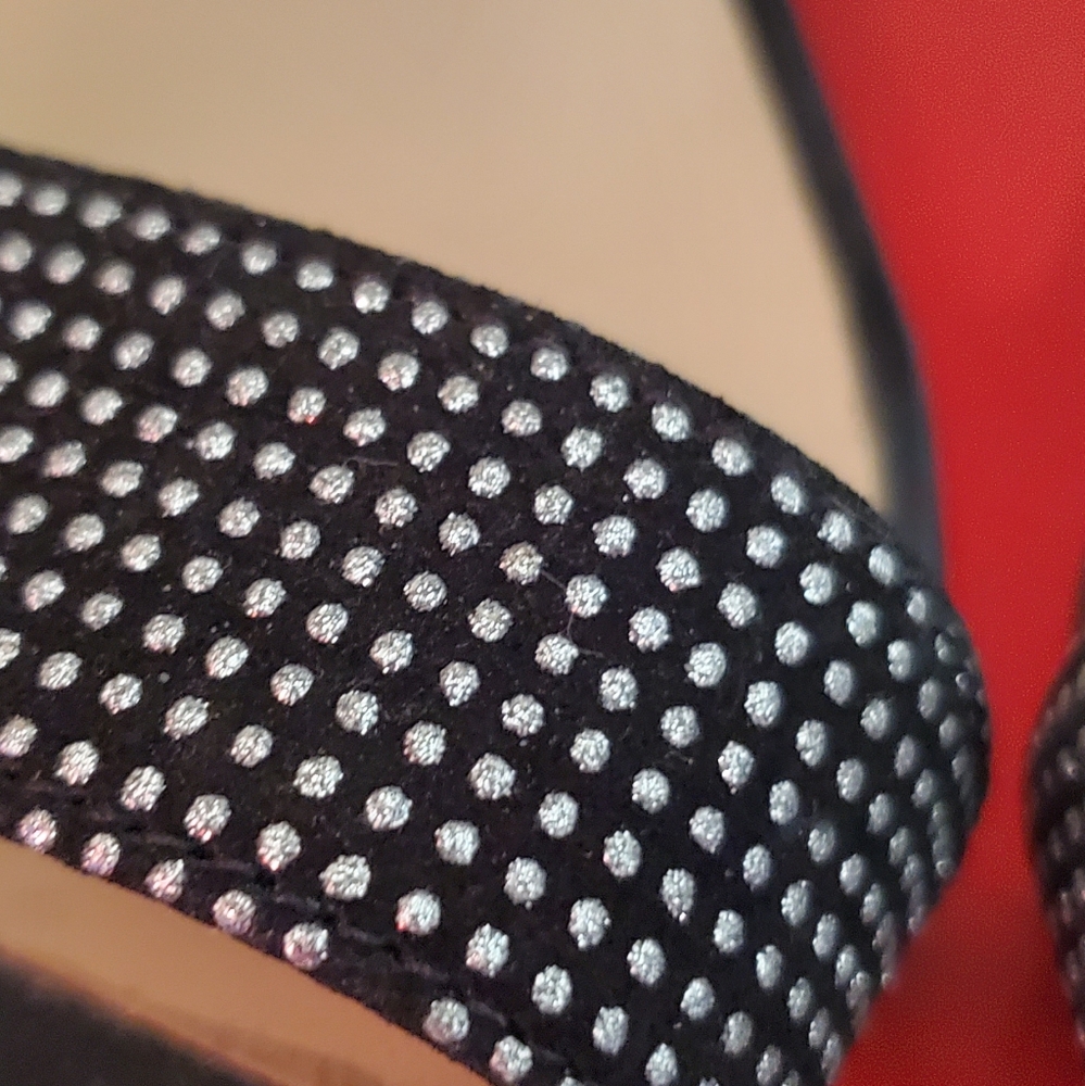 Open toe pumps. - Picture 8 of 10